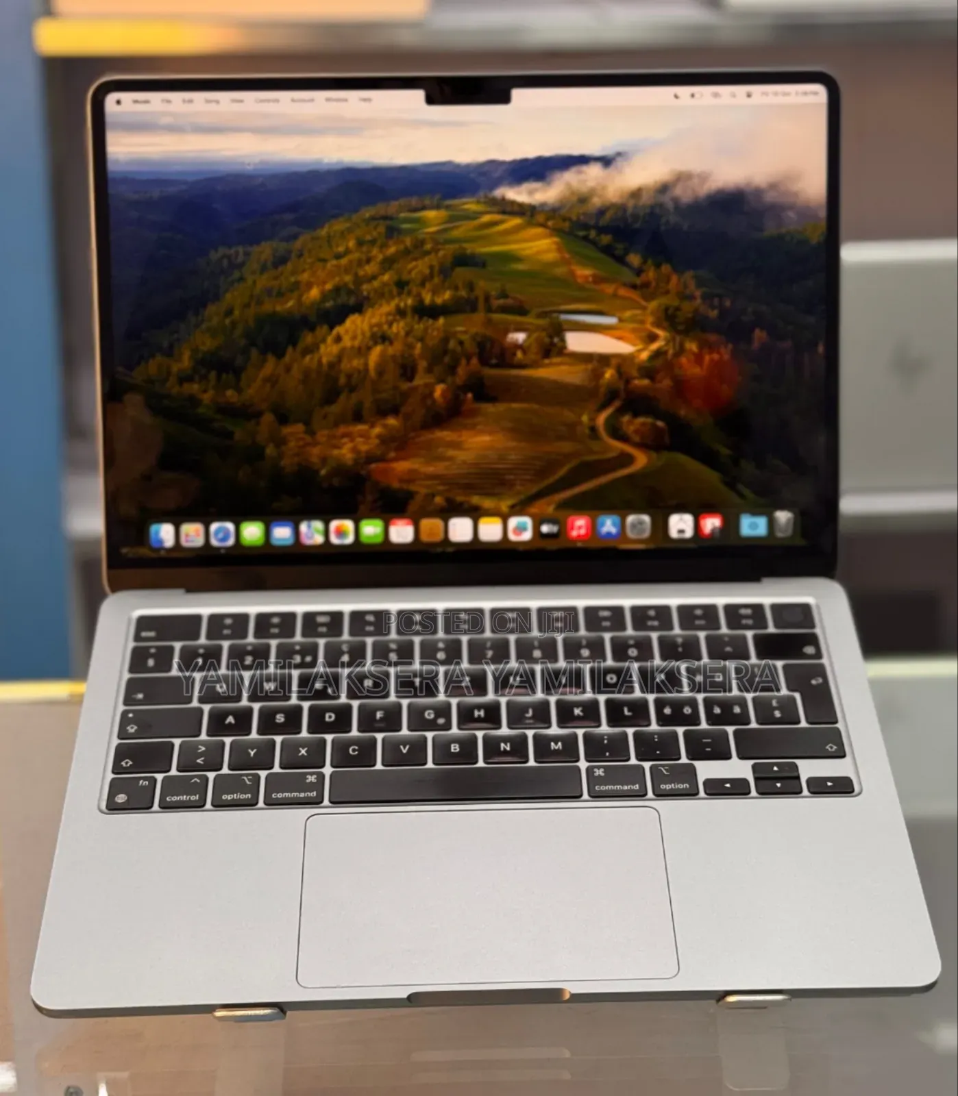 New Laptop Apple MacBook Air 2023 M2 8GB Apple M2 SSD 256GB