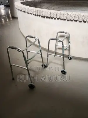 Walking Aid朱紅foldable Stainless Walker朱槿rolator Front Walker忝呀walker