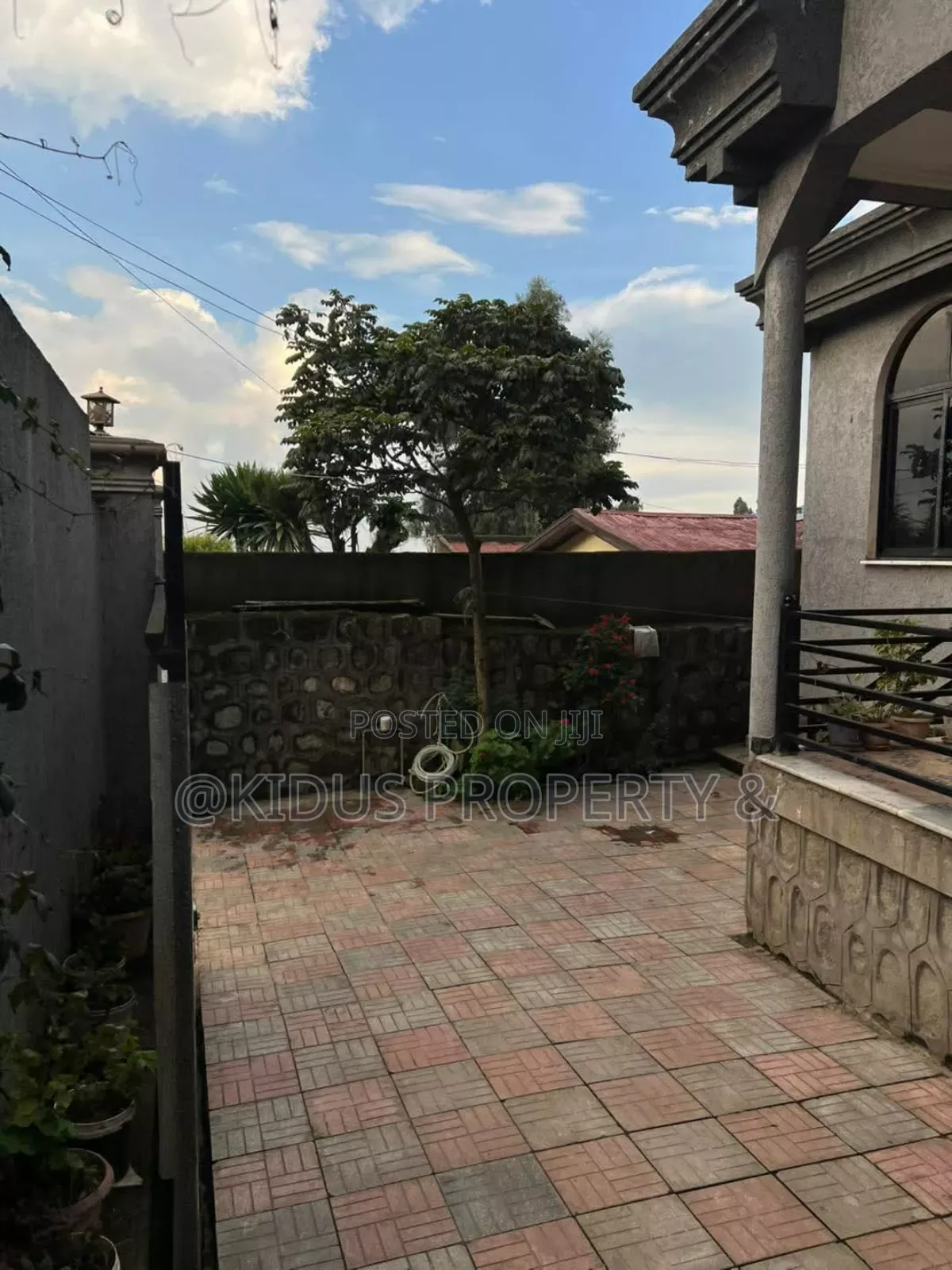 7bdrm Villa in Adisu Gebeya, Arada for sale
