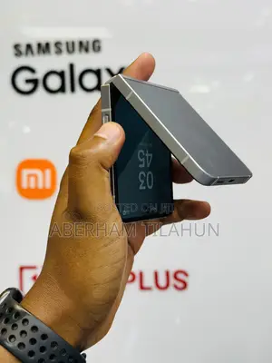 Samsung Galaxy Z Flip6 256 GB Silver