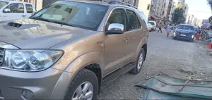 Toyota Fortuner 2.5 D RWD 2010 Blue