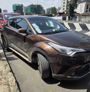 Toyota C-HR 2017 Brown