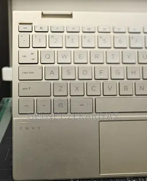 New Laptop HP Envy X360 8GB Intel Core I7 SSD 1T