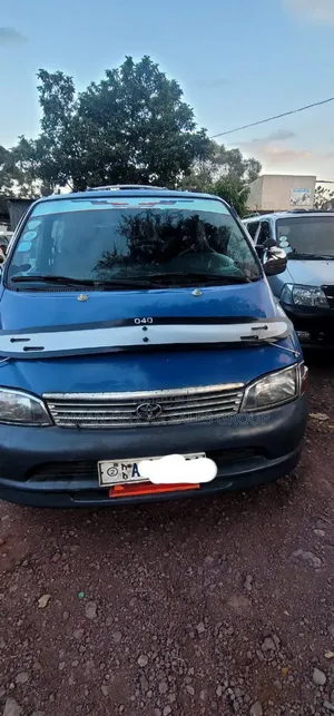 Toyota HiAce 2011 Blue
