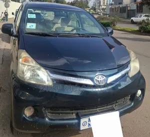 Toyota Avanza 2013 Black