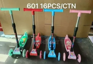 Flashing Wheels Scooter for Kids, Adjustable Height Foldable Scooter