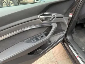 New Audi Q8 e-tron Premium quattro 2025 Gray