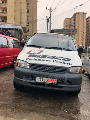 Toyota HiAce 2003 White