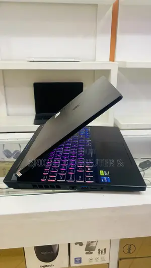 New Laptop Acer Predator 17 16GB Intel Core i9 SSD 1T