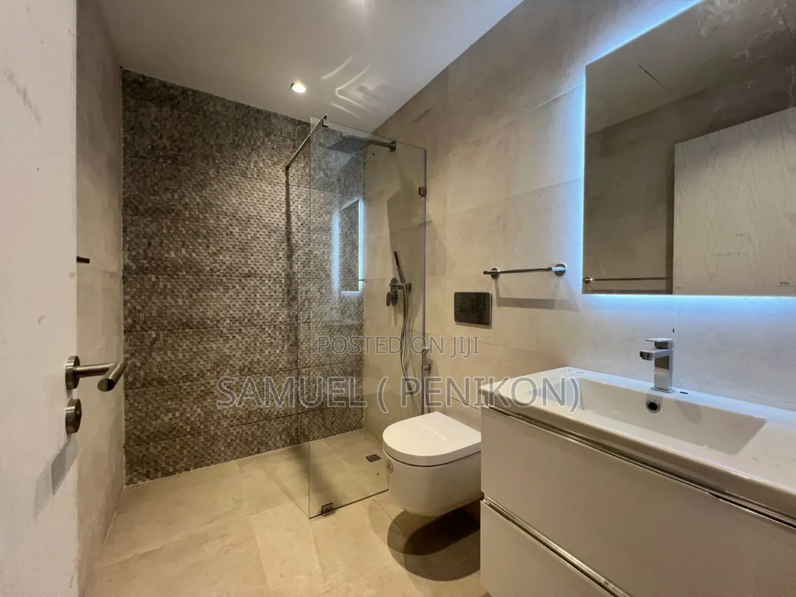 3bdrm Apartment in Luxury Apartment, Bole for sale