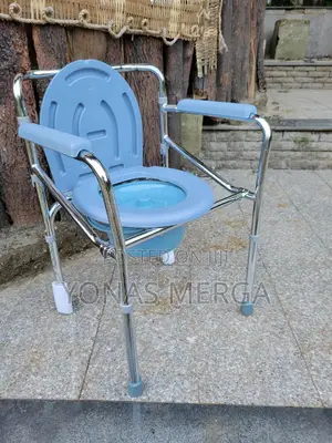 Multifunctional Portable Toilet Seat年።Toilet Chair凹፰commodo Chair