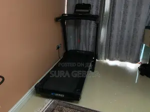 ጤንነቶን ለመጠበቅ ዘመናዊ ማሽን Reebok Fr30, J300 Treadmills