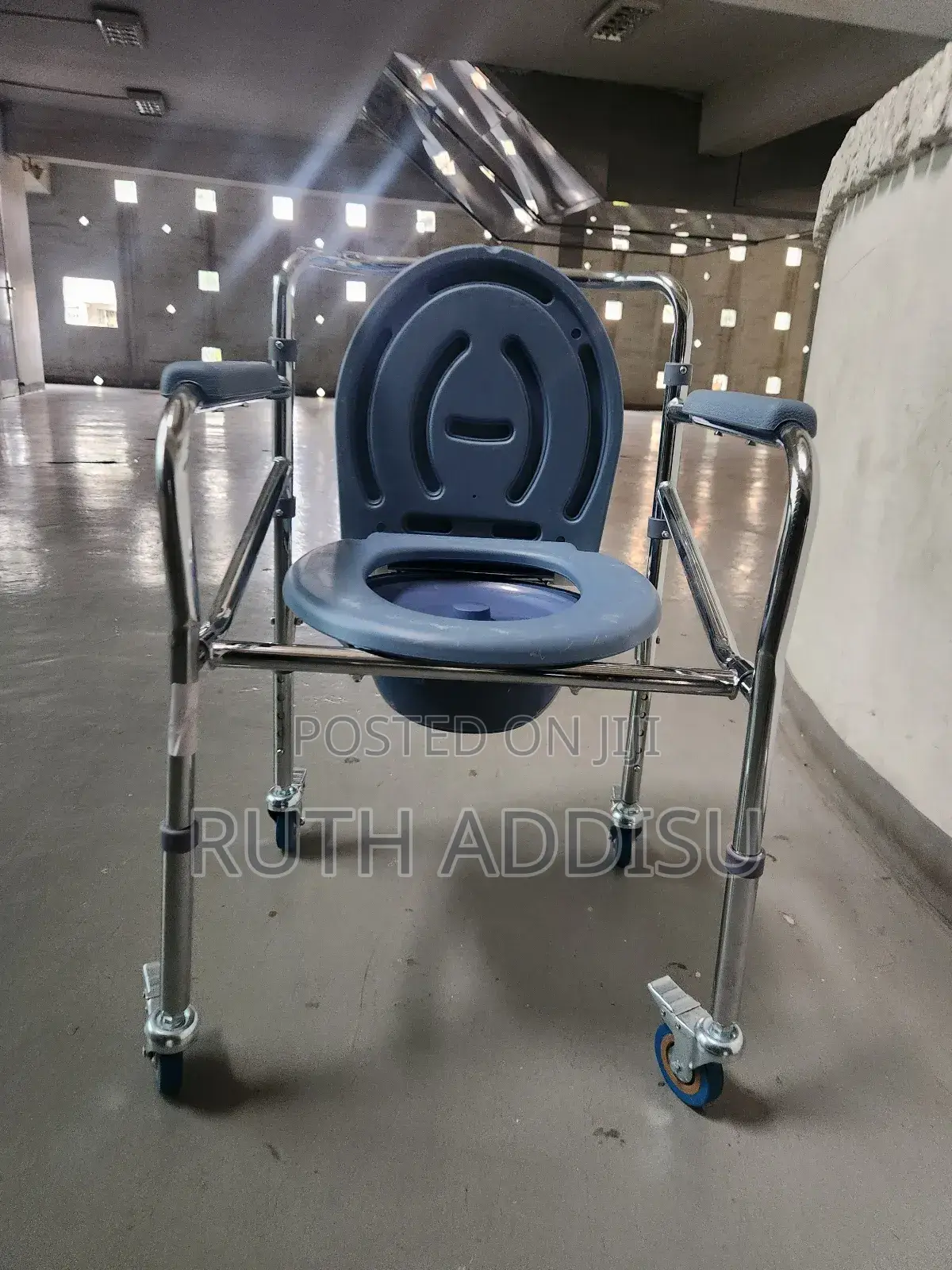 Four Wheels Commode Wheelchair蝨你wheelchair膽囊commode Wheelchair Medical