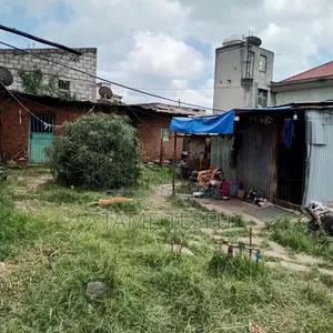 3bdrm House in ወሰን, Yeka for sale