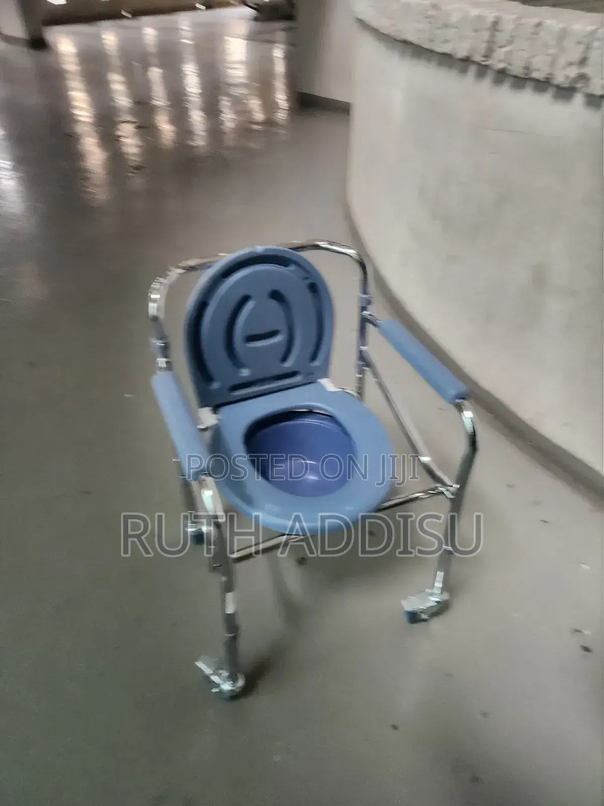 Commode With Wheel Chair轟動toilet Chair重新commode Chair老師poty Chair