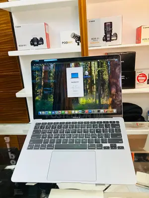 New Laptop Apple MacBook Air 2020 M1 8GB Apple M1 SSD 256GB