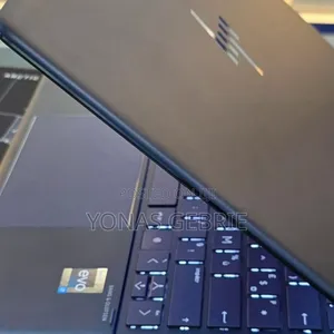 New Laptop HP Spectre X360 16GB Intel Core i7 SSD 1T