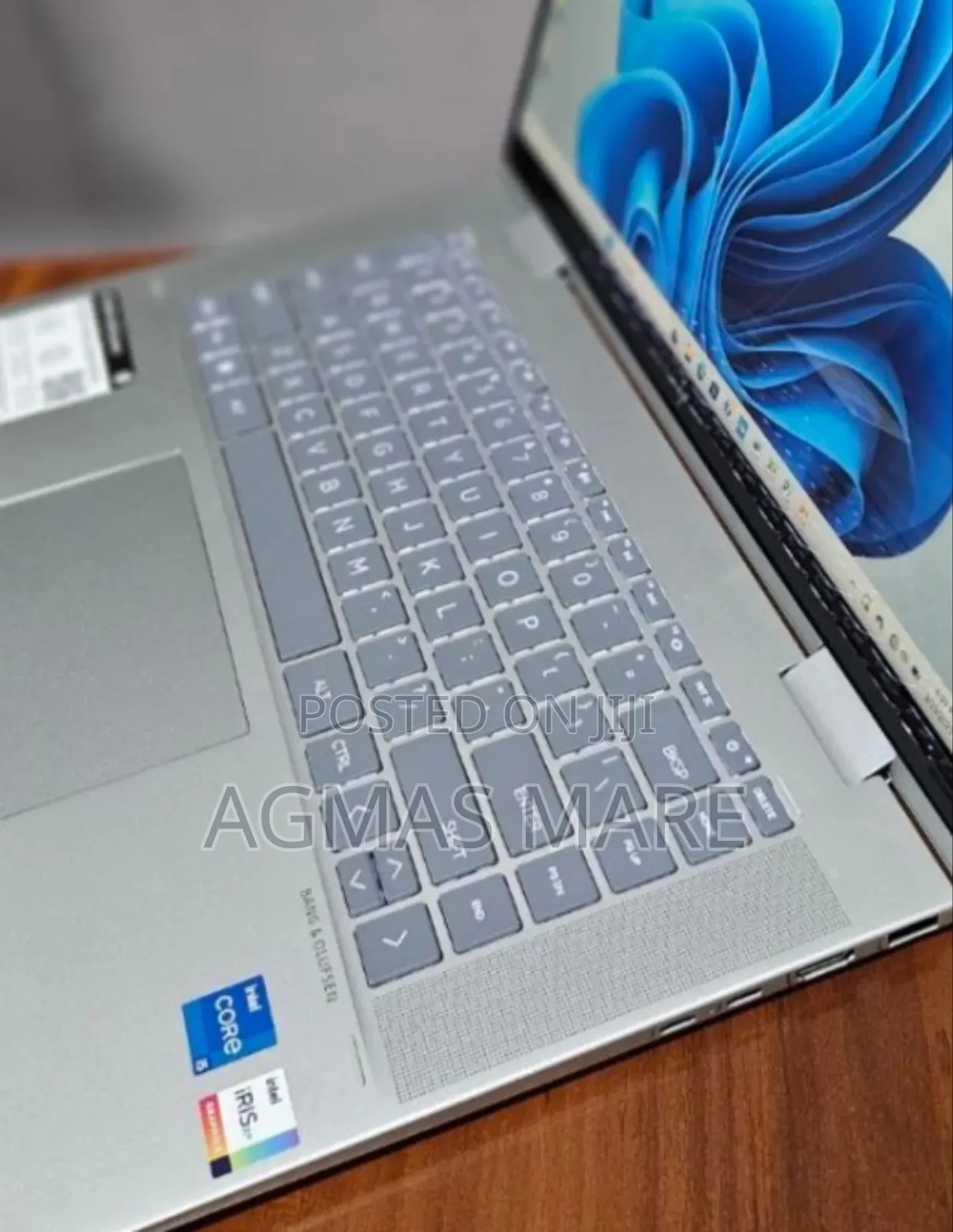 New Laptop HP Envy X360 8GB Intel Core I5 SSD 512GB