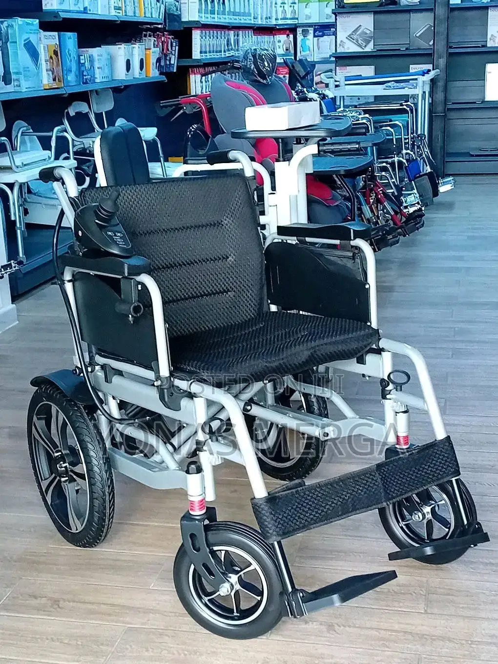 Electric Wheelchair/Wheelchair囧 on the Market. With an Ultra-Long 30km