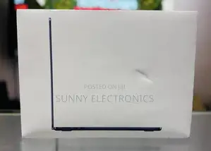 New Laptop Apple MacBook Air 2025 M4 13-Inch 16GB Apple M4 SSD 256GB