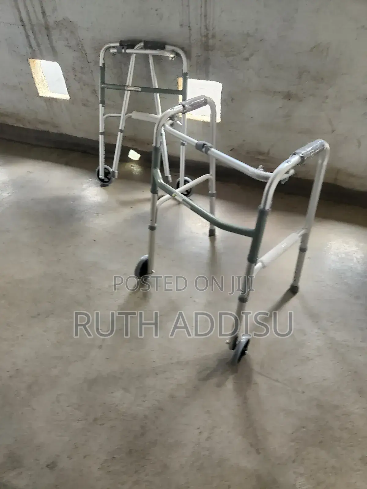 Front Wheels Medical Walker朱紅walker考慮walker垂青walker Foldable Walker