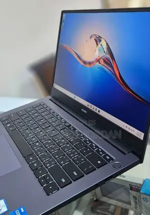 New Laptop Huawei Matebook D 15 8GB Intel Core I5 SSD 512GB