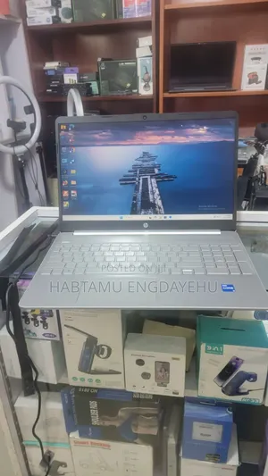 New Laptop HP Stream Notebook 8GB Intel Core i5 SSD 512GB