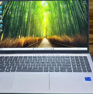 New Laptop Dell Inspiron 15 16GB Intel Core I7 SSD 512GB