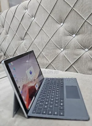 New Laptop Microsoft Surface Pro 7 16GB Intel Core I7 SSD 256GB