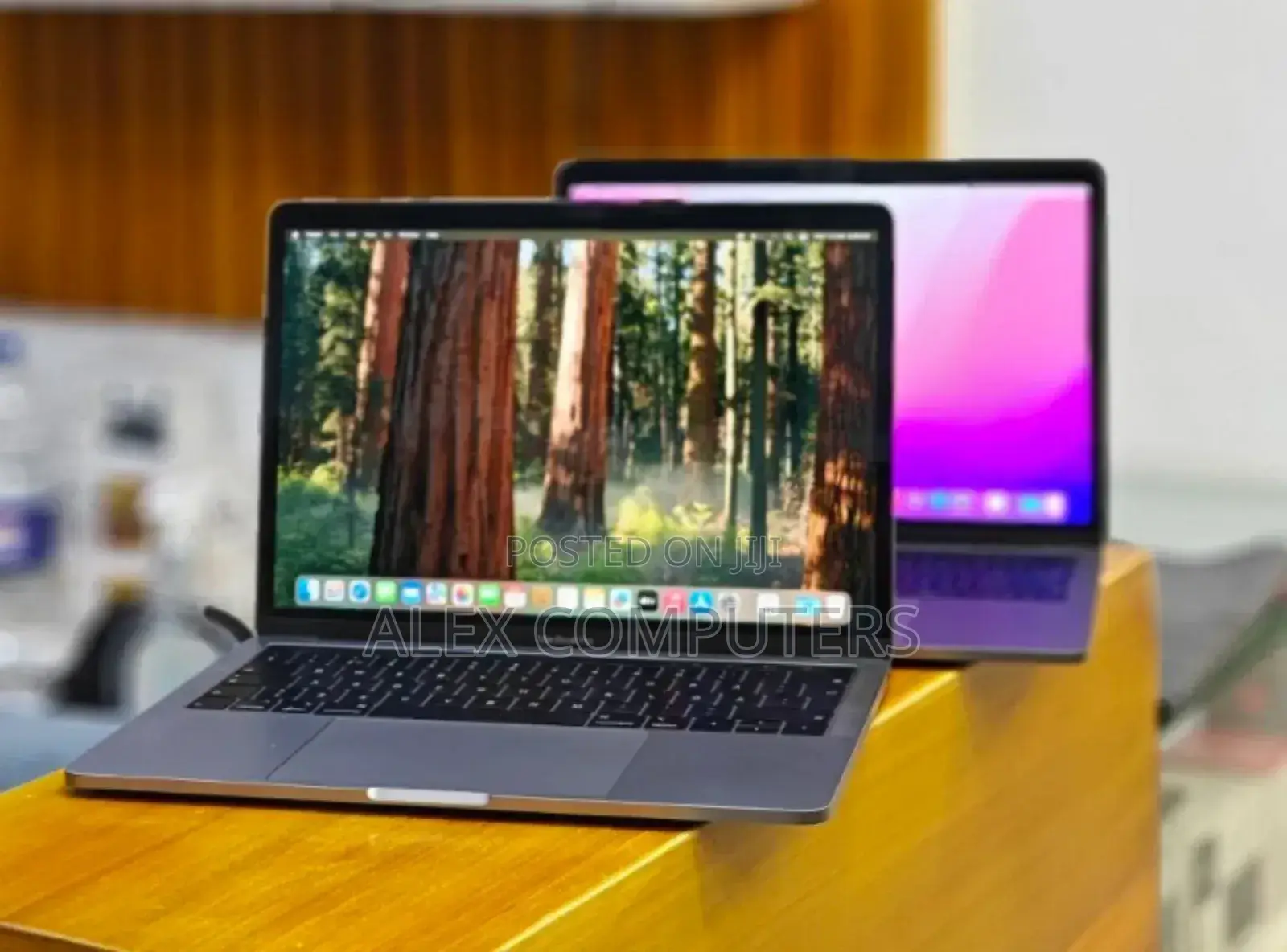 New Laptop Apple MacBook Pro 2019 16GB Intel Core I5 SSD 256GB