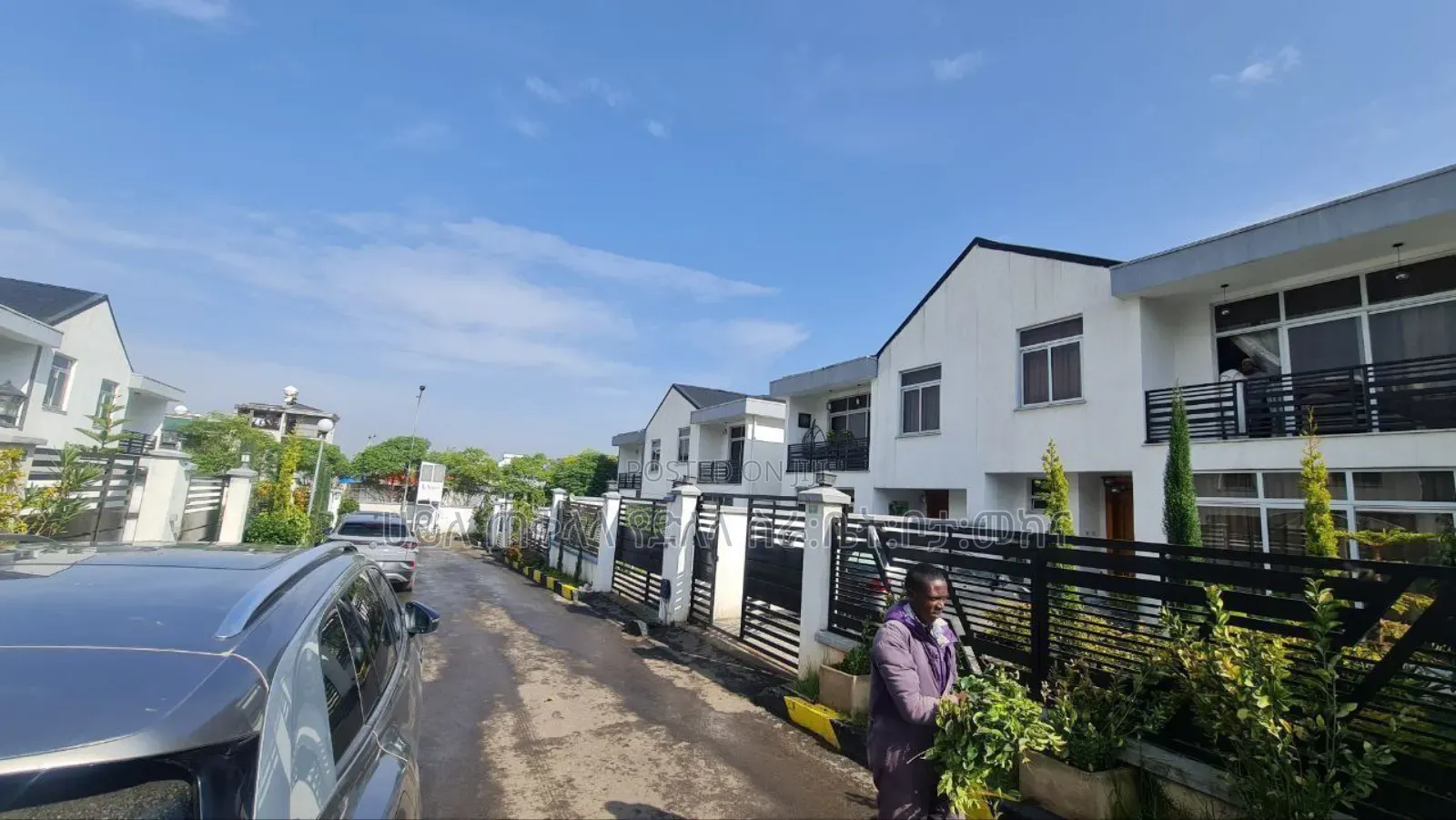 Furnished 6bdrm Townhouse/Terrace in ሆሴ ሪልስተት ኮምፋውንድ ውስጥ, Yeka for sale