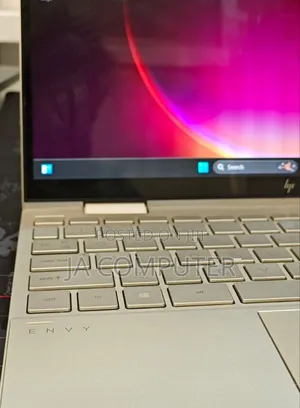 New Laptop HP Envy X360 8GB Intel Core I7 SSD 1T