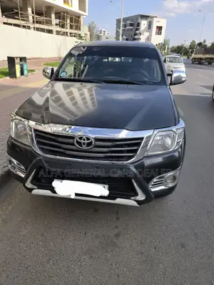 Toyota Hilux 2012 Black