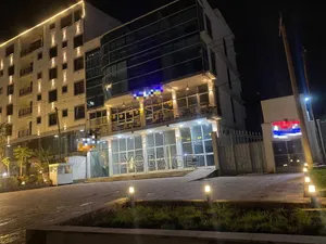 አስቸካይ የሚሸጥ የንግድ ህንፃ