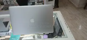 Laptop Apple MacBook Pro 2015 16GB Intel Core I7 SSD 256GB