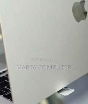New Laptop Apple MacBook Air 16GB Apple M4 SSD 256GB
