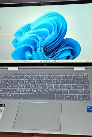 New Laptop HP Envy X360 8GB Intel Core I5 SSD 512GB