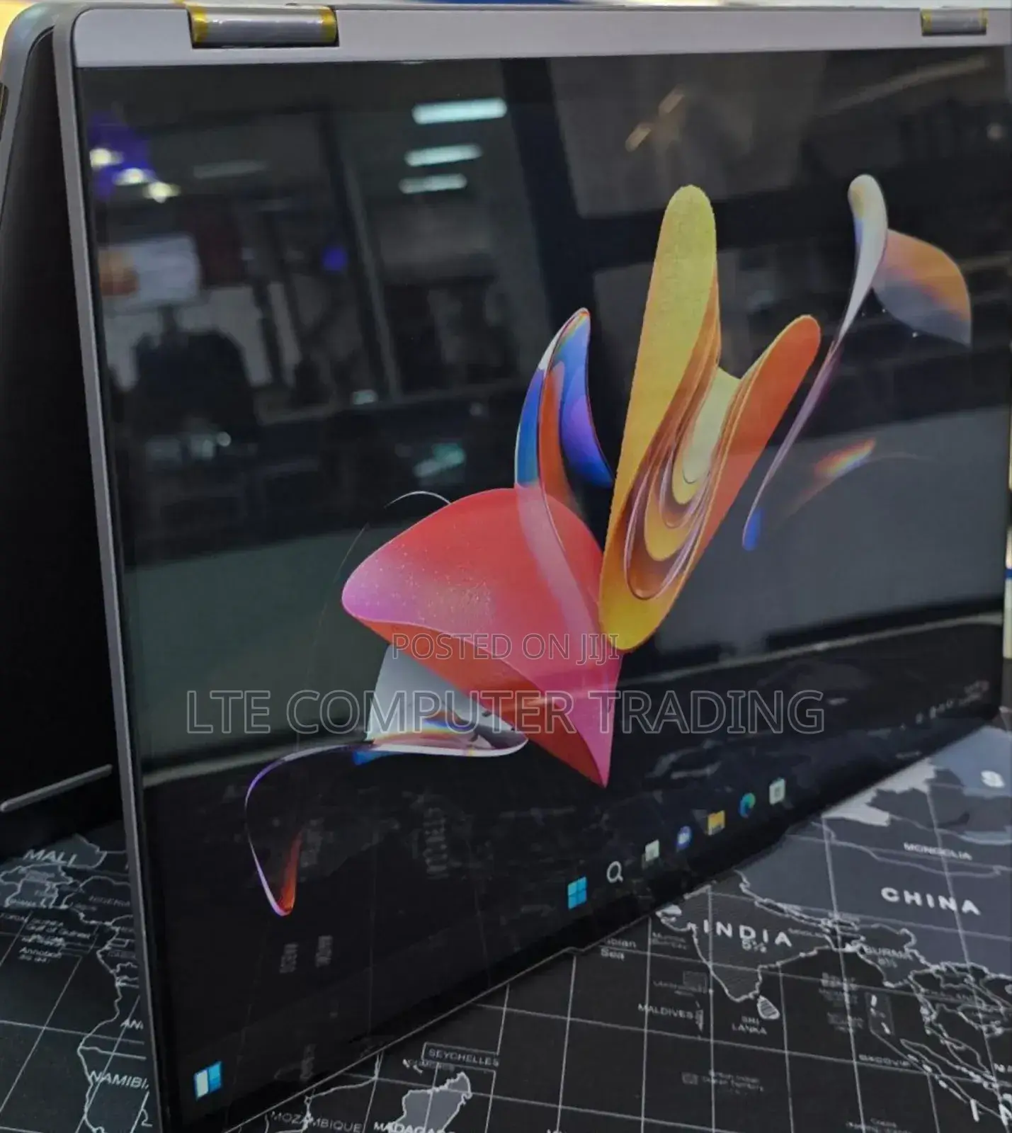 New Laptop Lenovo Yoga 7i 16GB Intel Core I7 SSD 512GB