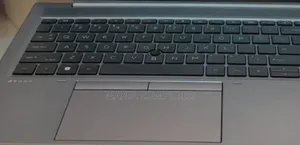 New Laptop HP ZBook Firefly 14 G7 32GB Intel Core I7 SSD 512GB