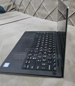 New Laptop Dell XPS 15 8GB Intel Core I5 SSD 512GB