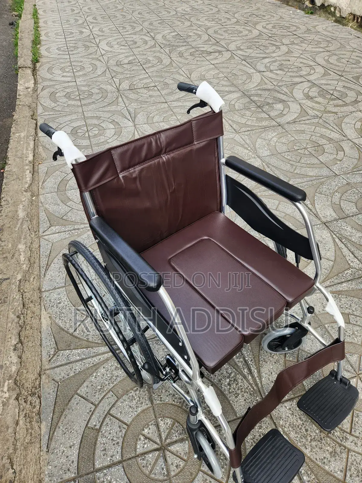 Commode Wheelchair朱紅wheelchair孓前wheelchair字母wheelchair堥是wheelchair
