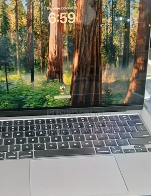 New Laptop Apple MacBook Air 2022 M2 8GB Apple M2 SSD 256GB