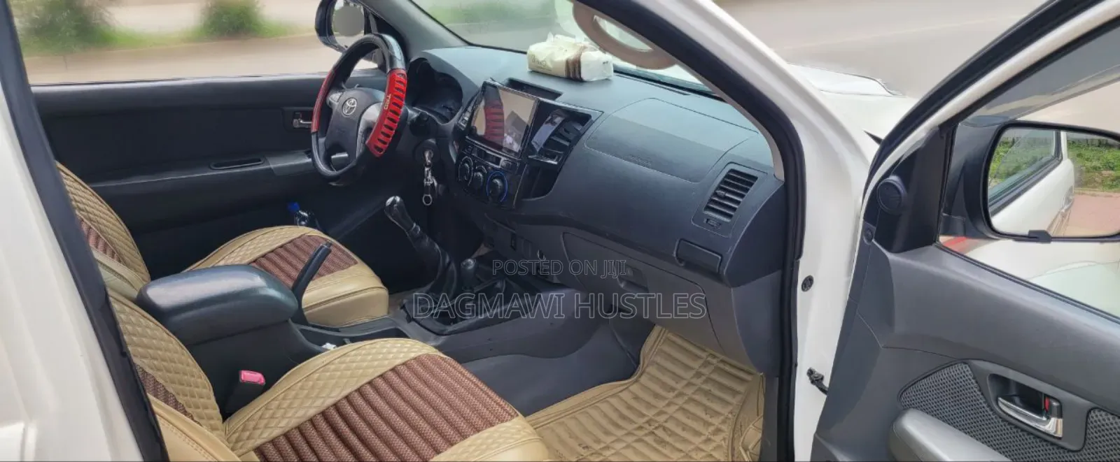 Toyota Hilux 2013 White