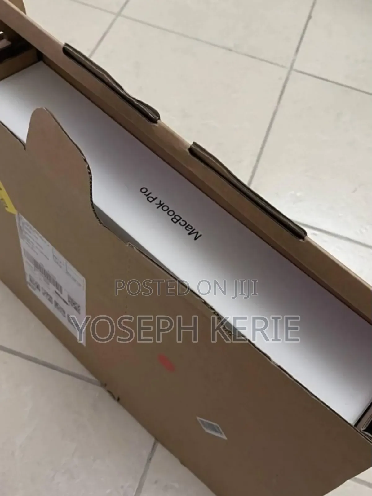 New Laptop Apple MacBook 24GB Apple M4 Pro SSD 512GB