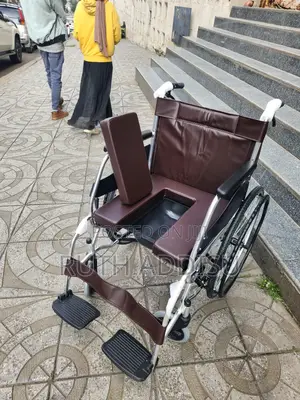 Toilet Wheelchair求助fully Equipped Wheelchair較少manual Wheelchair New