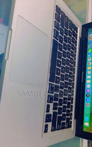 Laptop Apple MacBook Pro 2012 4GB Intel Core I5 HDD 500GB