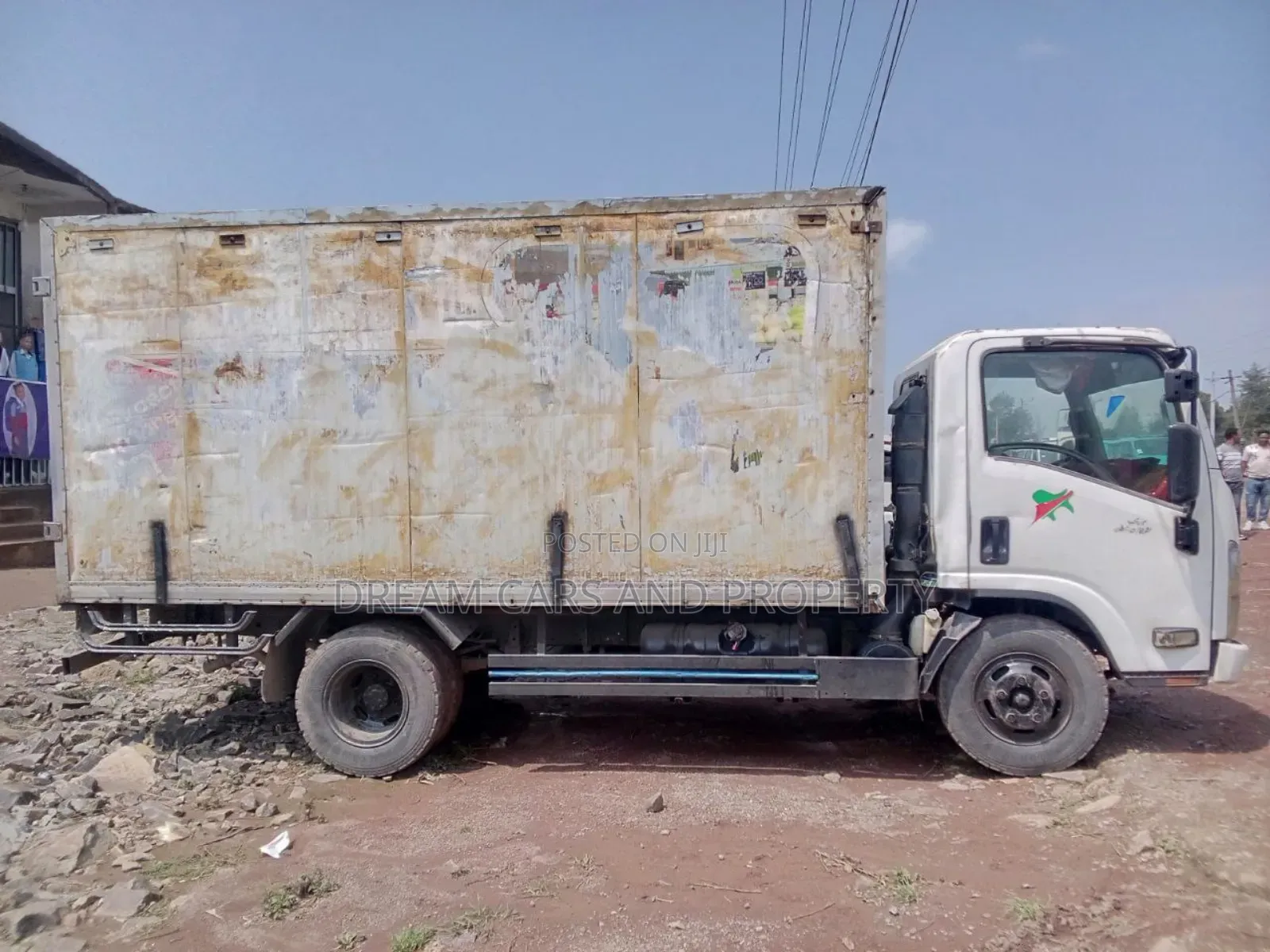Isuzu Obama 2010/11 White