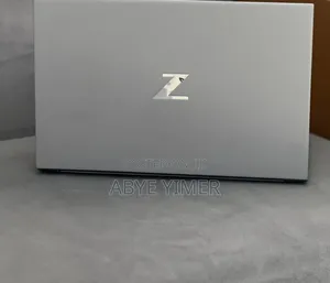 New Laptop HP ZBook 15 16GB Intel Core I9 SSD 512GB