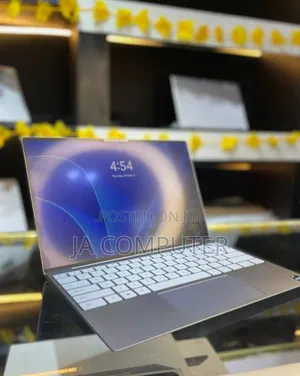 New Laptop Dell XPS 13 16GB Intel Core I5 SSD 512GB