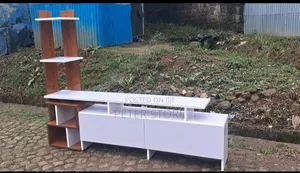 ለየት ያለ 1.80cm Tv Stand